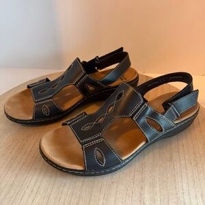 Clarks Women’s Black Leather Comfort Sandals US 9.5 M Cushioned Slingback